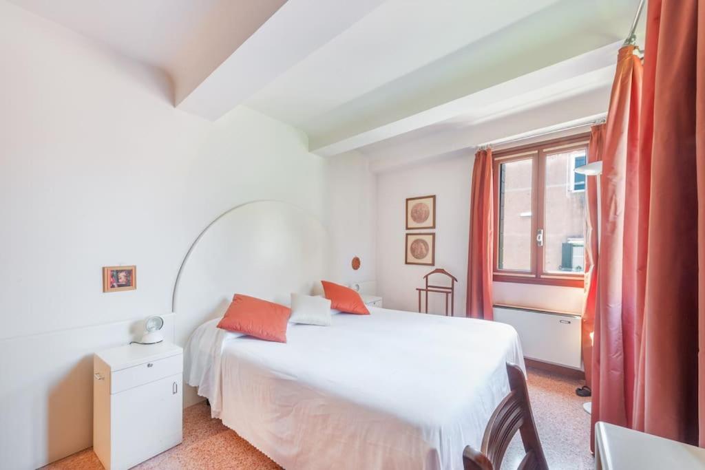 Ca' De La Comare, Relaxing And Elegant Apartment On Canal Grande Venedig Eksteriør billede