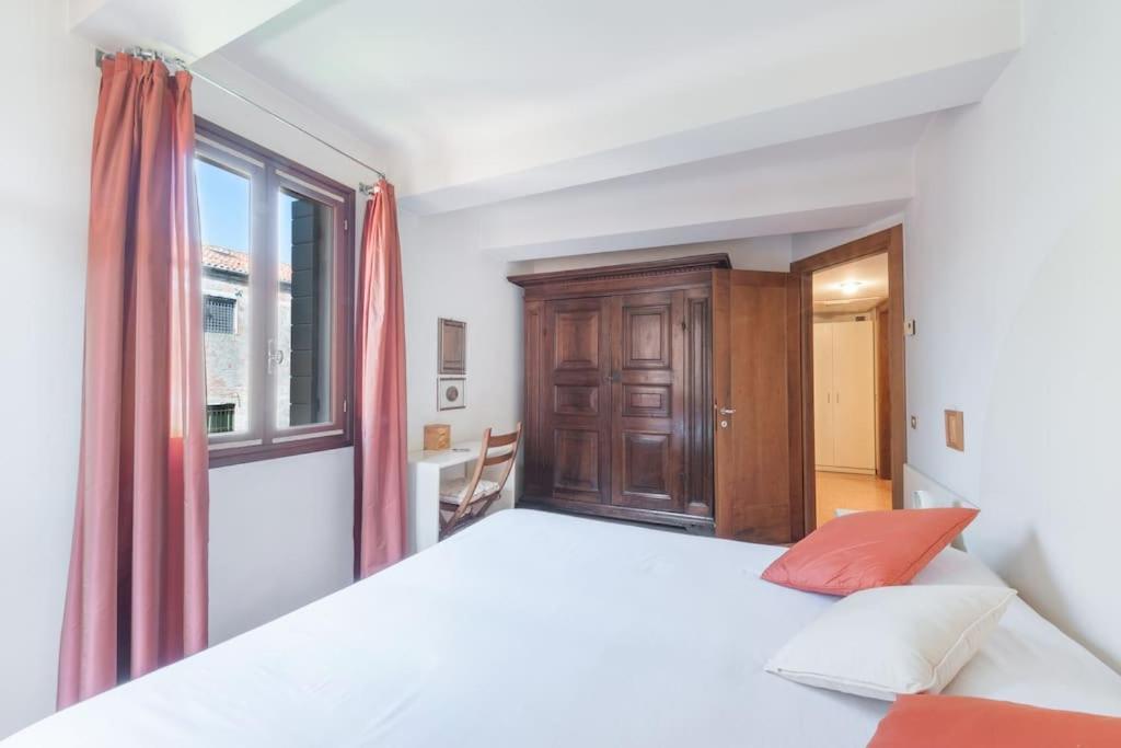 Ca' De La Comare, Relaxing And Elegant Apartment On Canal Grande Venedig Eksteriør billede